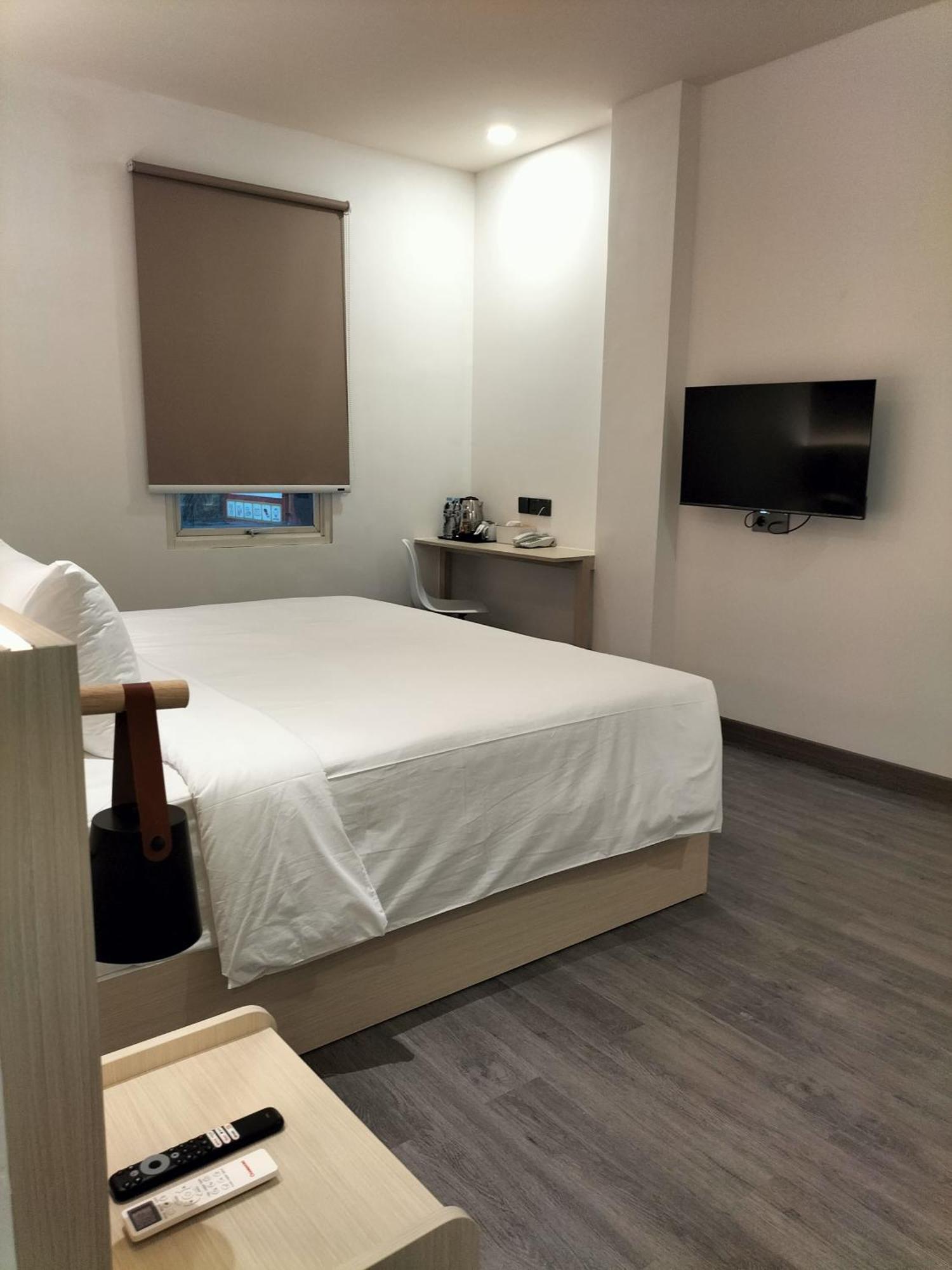 True Blue Hotel Menteng Джакарта Экстерьер фото