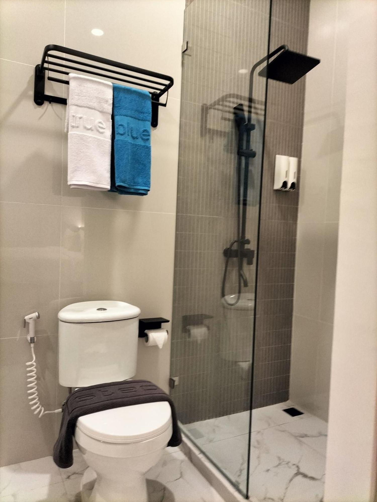 True Blue Hotel Menteng Джакарта Экстерьер фото