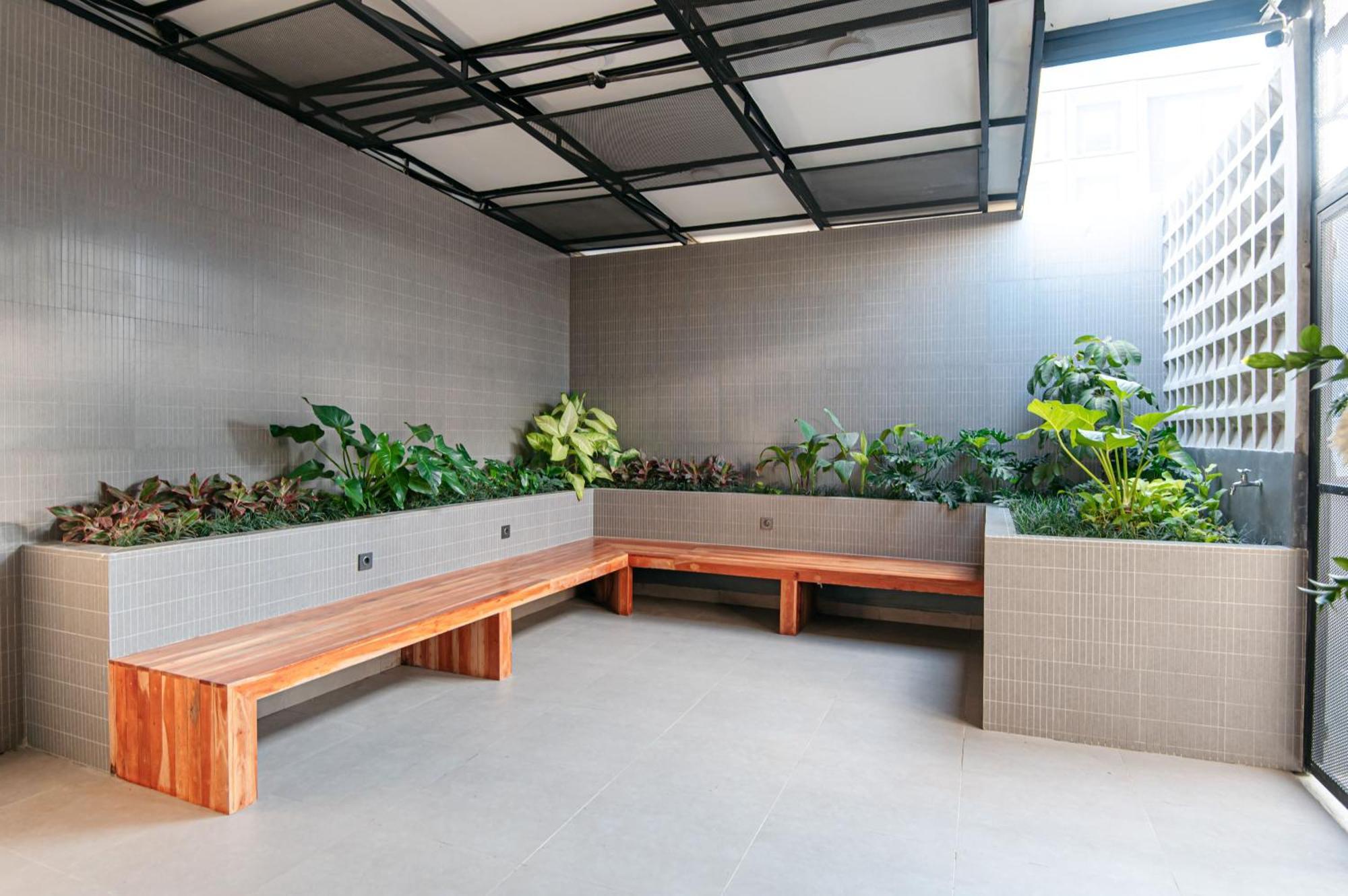 True Blue Hotel Menteng Джакарта Экстерьер фото