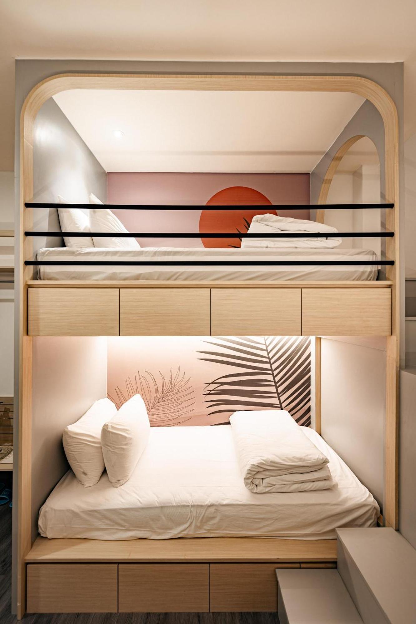 True Blue Hotel Menteng Джакарта Экстерьер фото