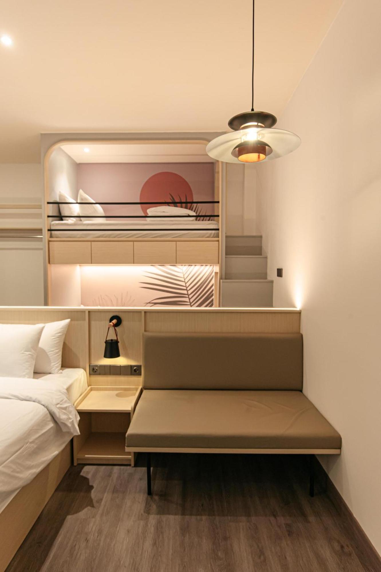 True Blue Hotel Menteng Джакарта Экстерьер фото