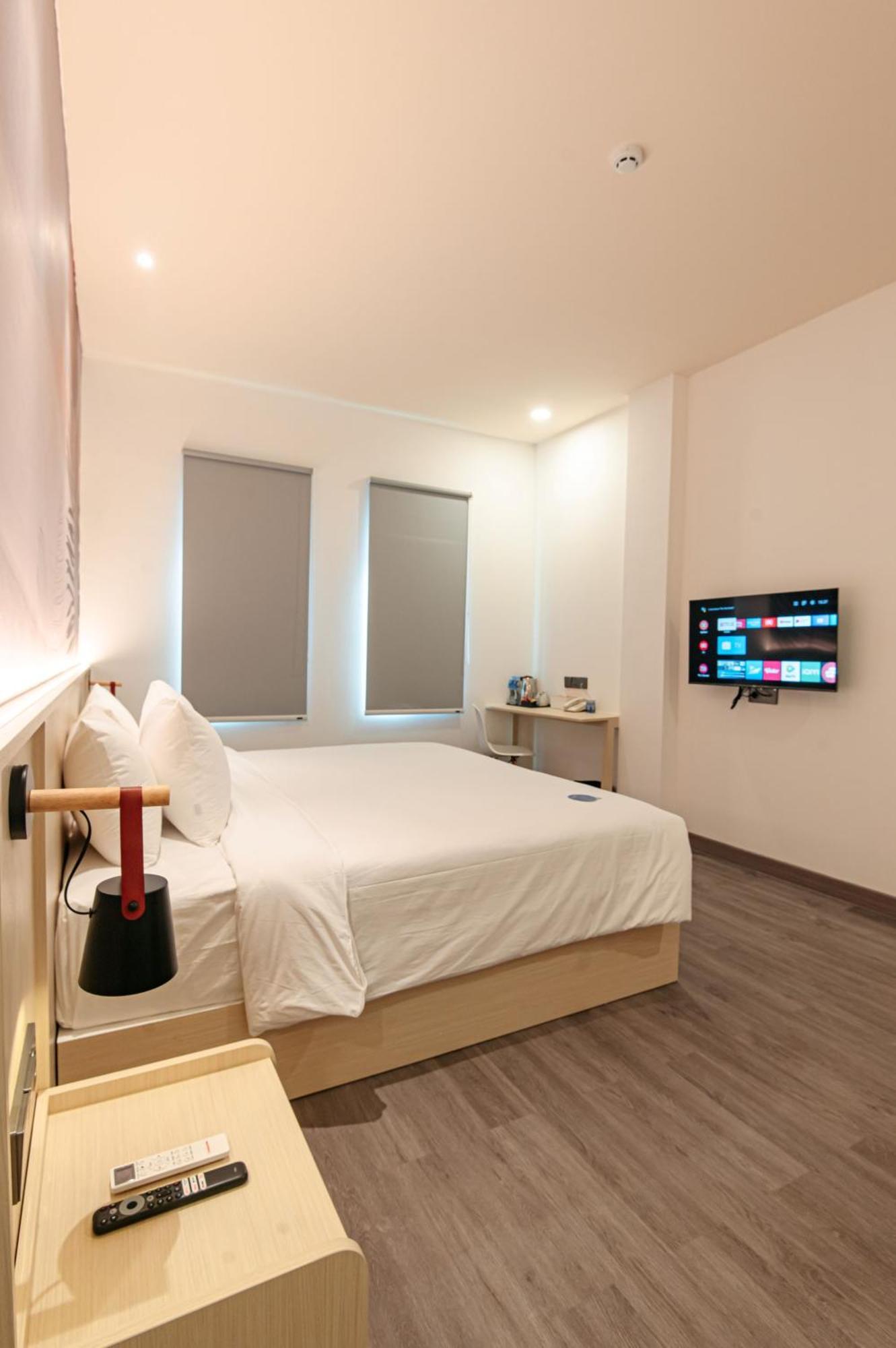 True Blue Hotel Menteng Джакарта Экстерьер фото