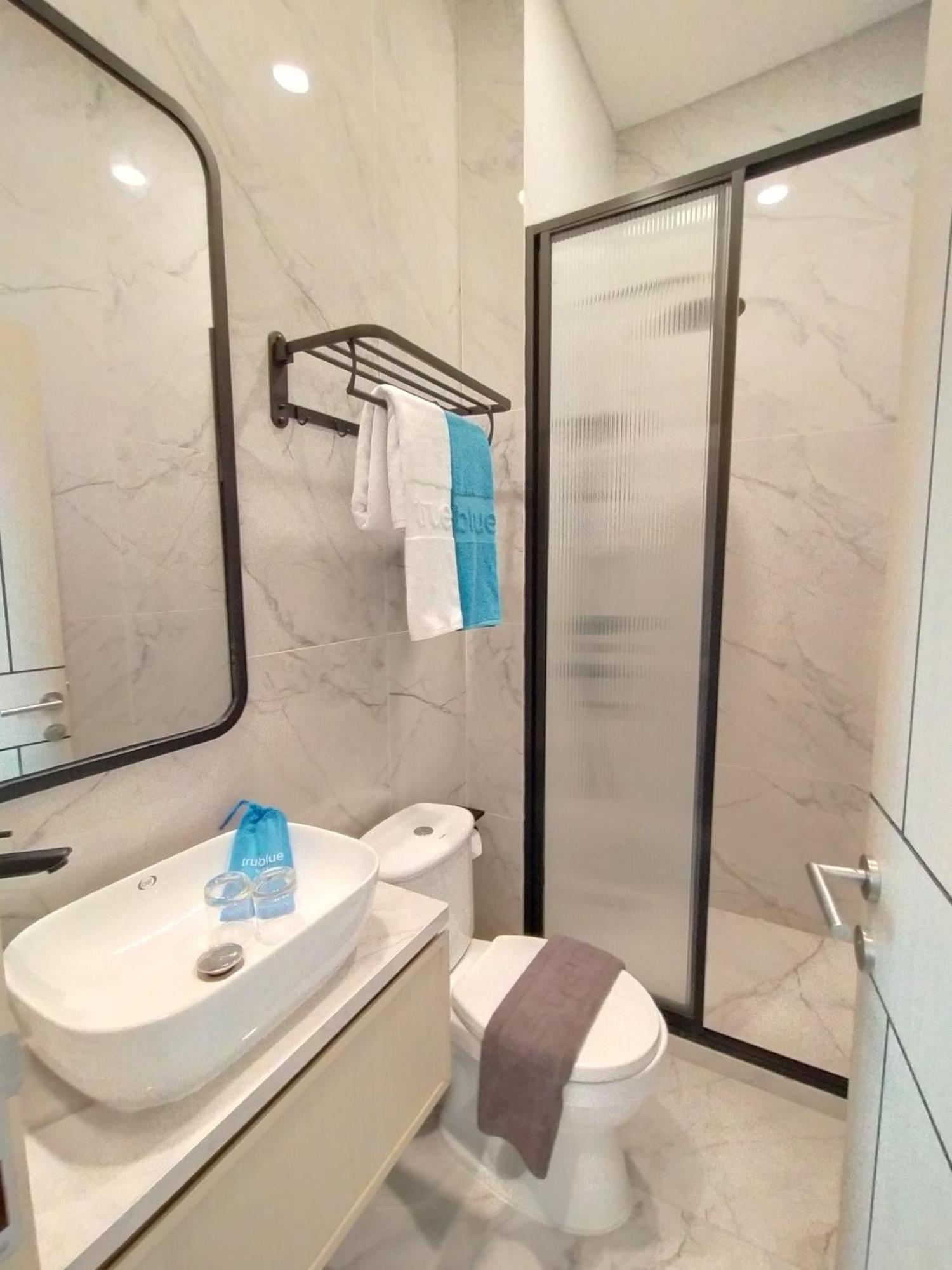True Blue Hotel Menteng Джакарта Экстерьер фото