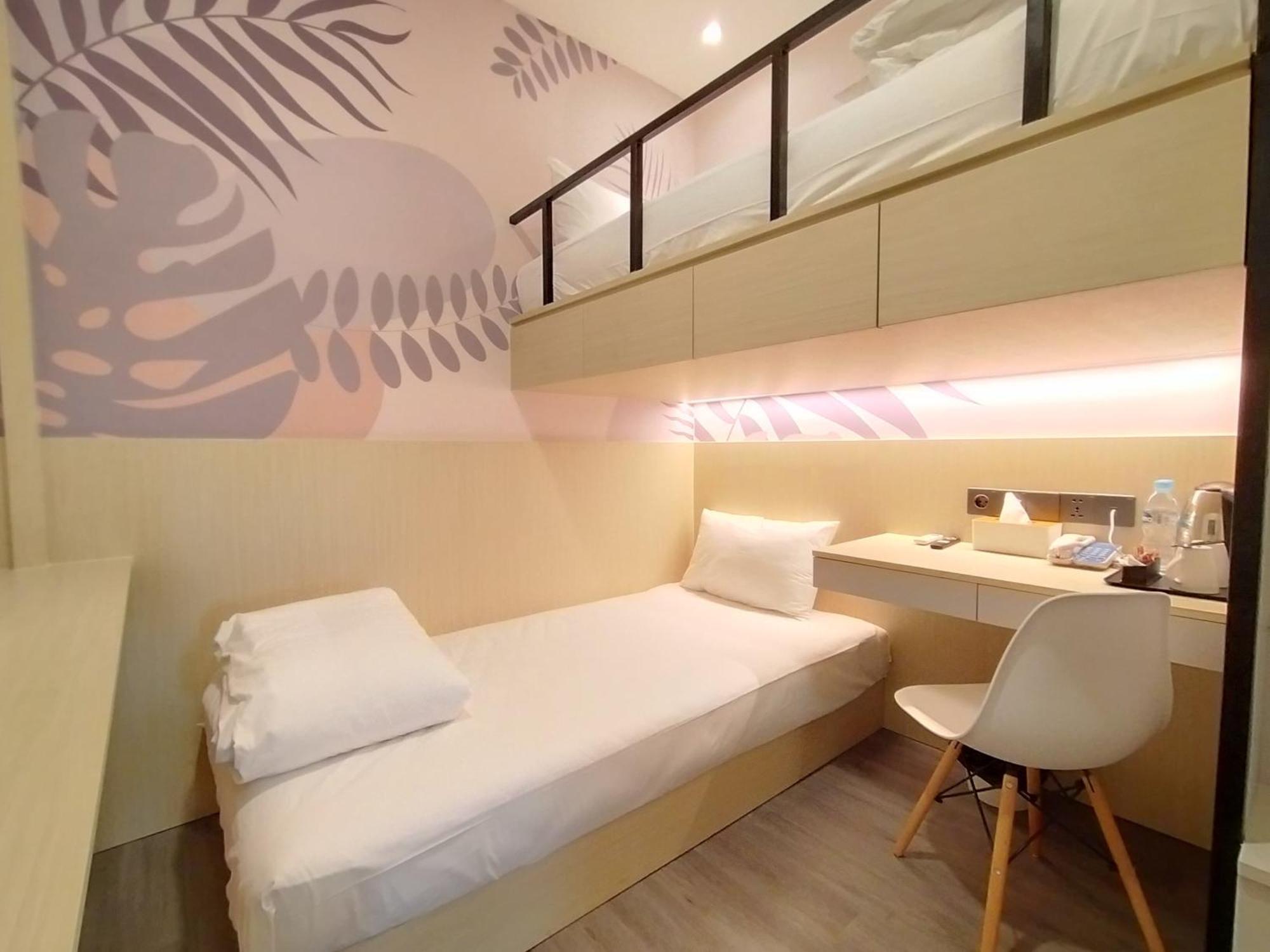 True Blue Hotel Menteng Джакарта Экстерьер фото